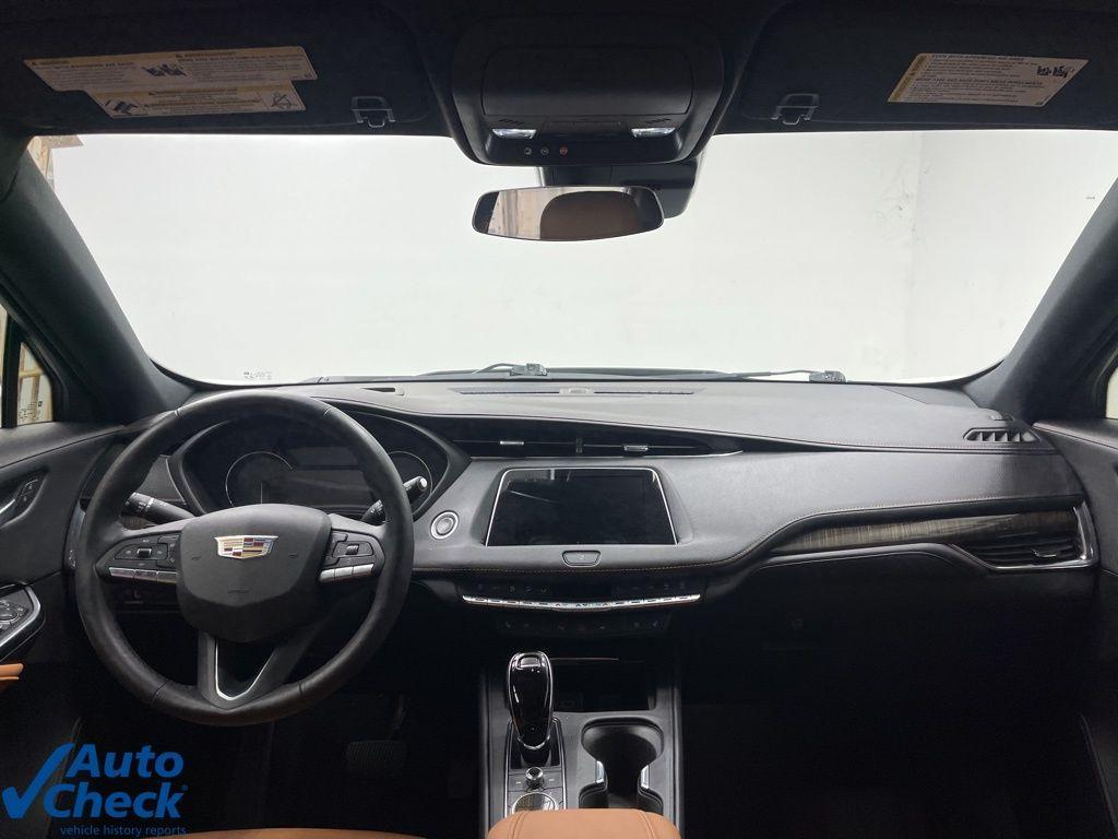 used 2023 Cadillac XT4 car, priced at $23,500