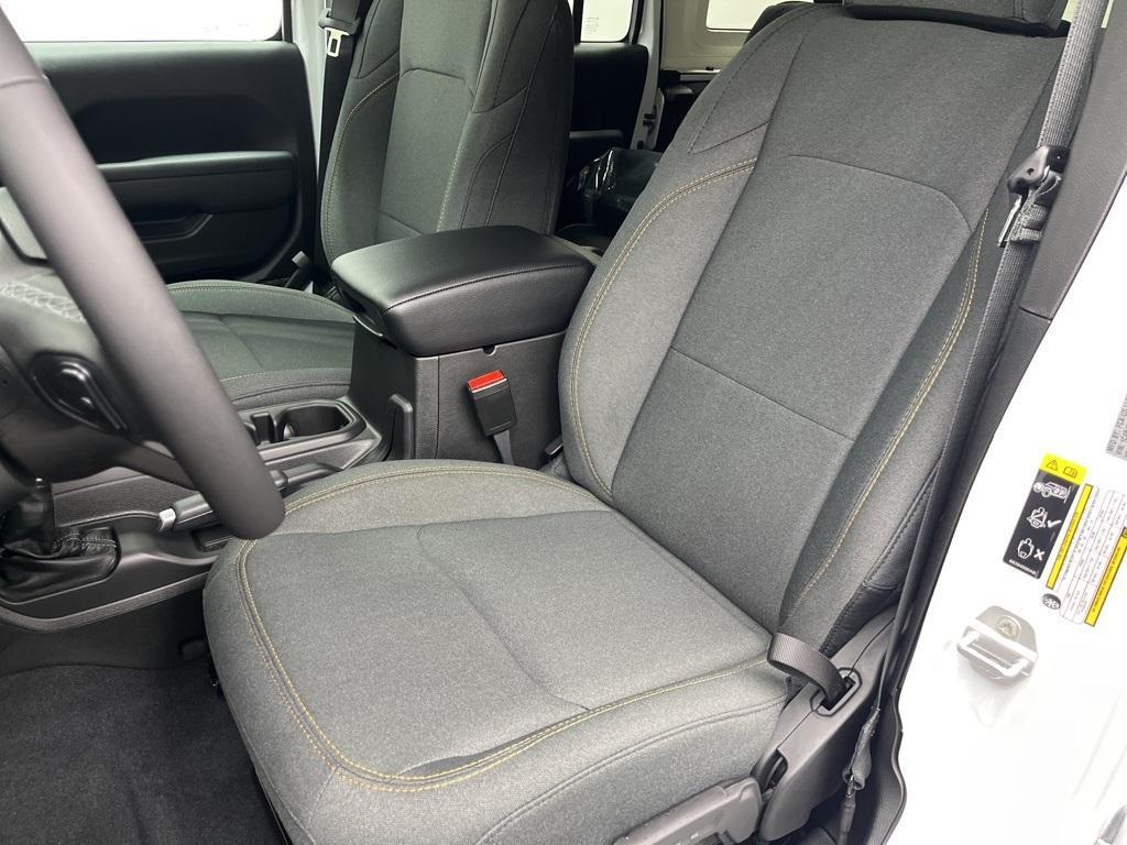 new 2026 Jeep Wrangler car, priced at $46,465