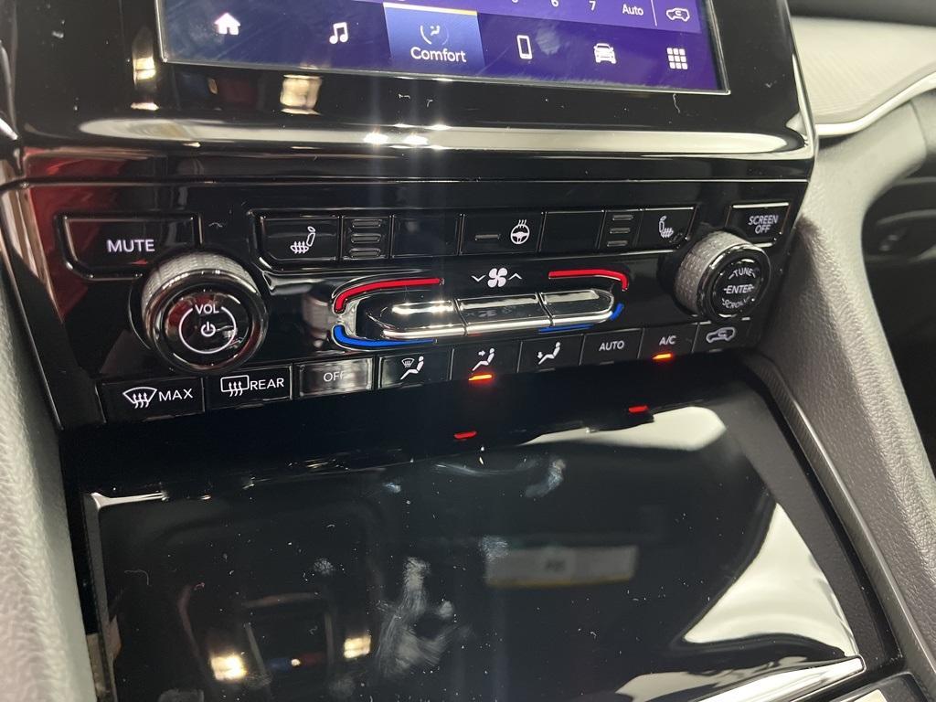 new 2025 Jeep Grand Cherokee car, priced at $42,470