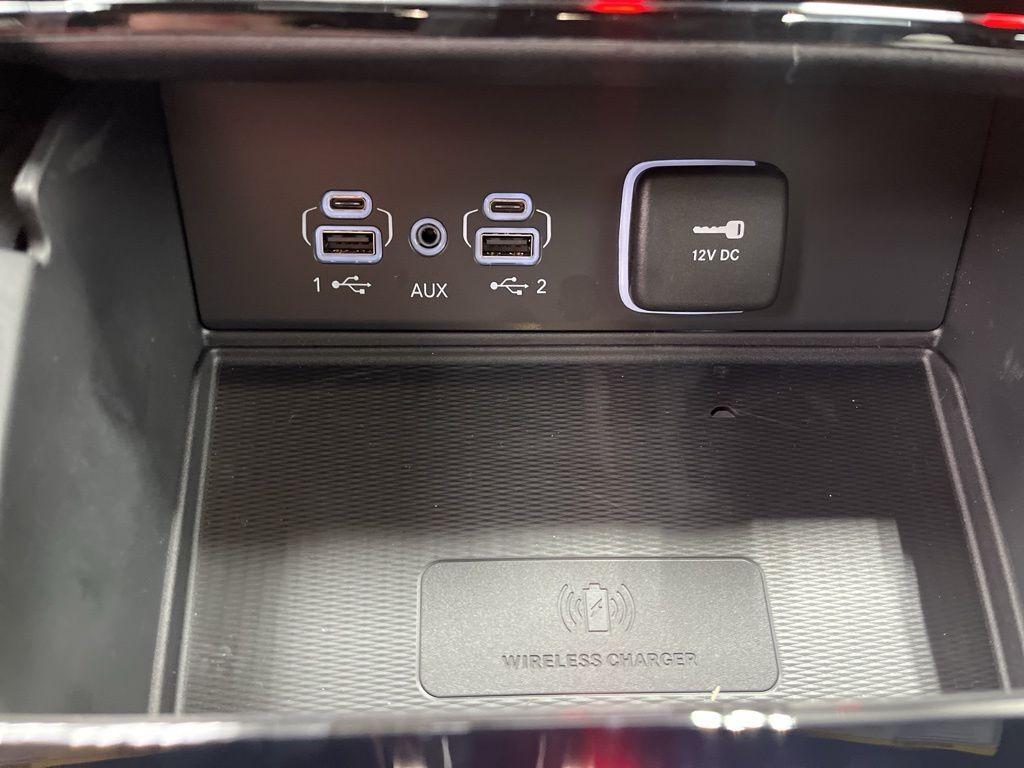 new 2025 Jeep Grand Cherokee car, priced at $43,498