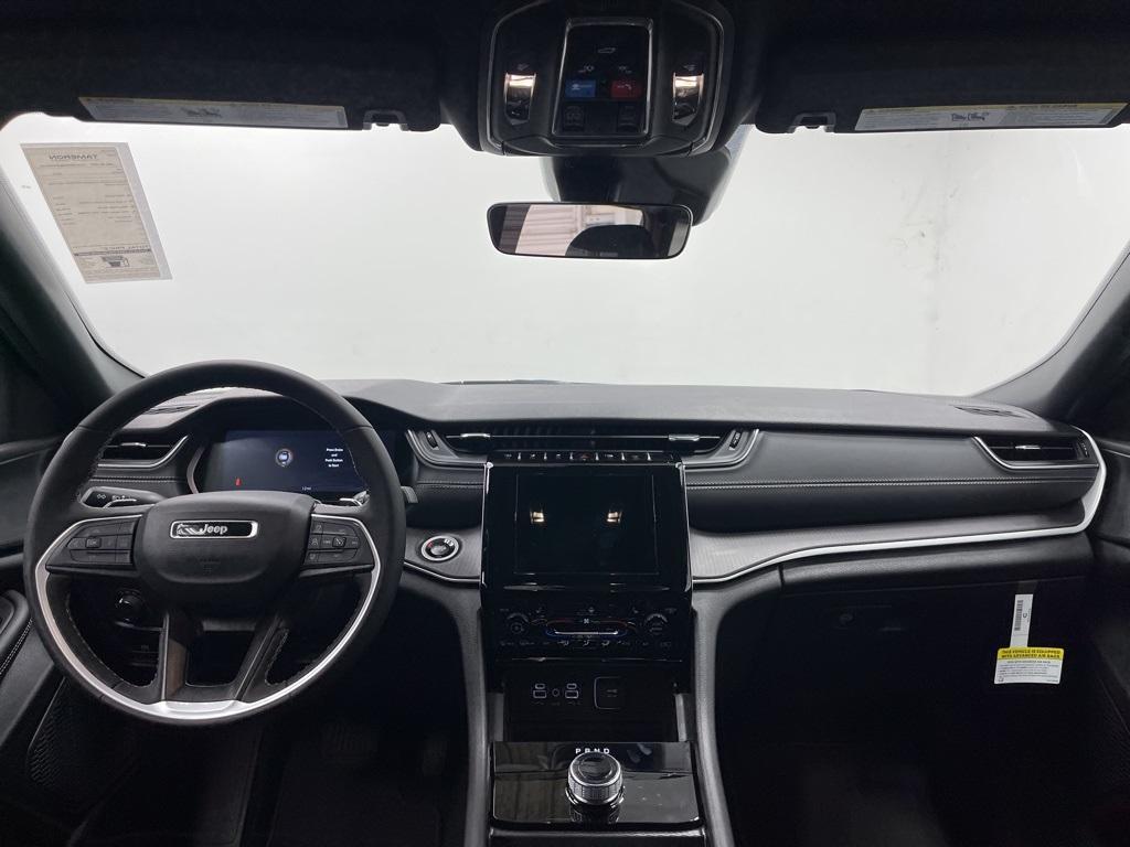 new 2025 Jeep Grand Cherokee car, priced at $42,470