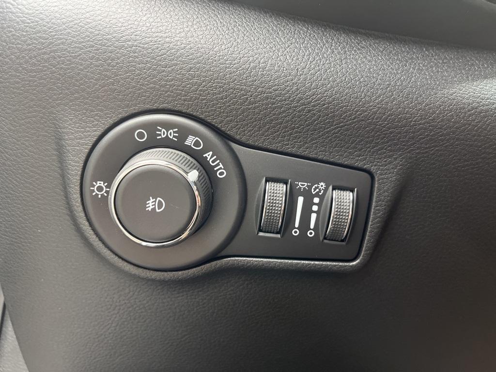 new 2026 Jeep Compass car, priced at $32,289