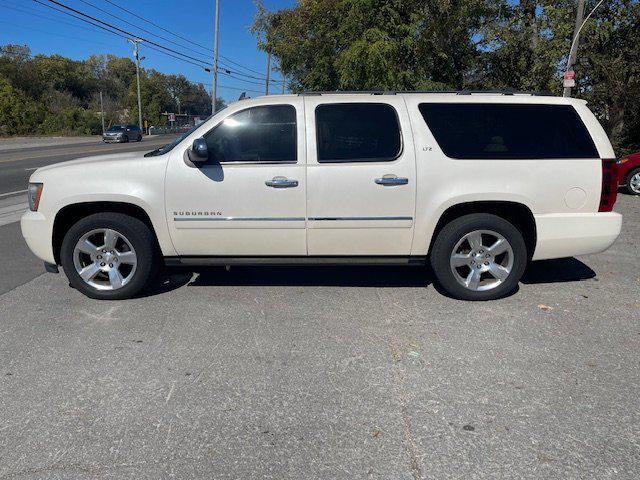 used 2013 Chevrolet Suburban car, priced at $10,995