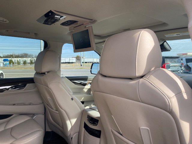 used 2020 Cadillac Escalade car, priced at $31,995