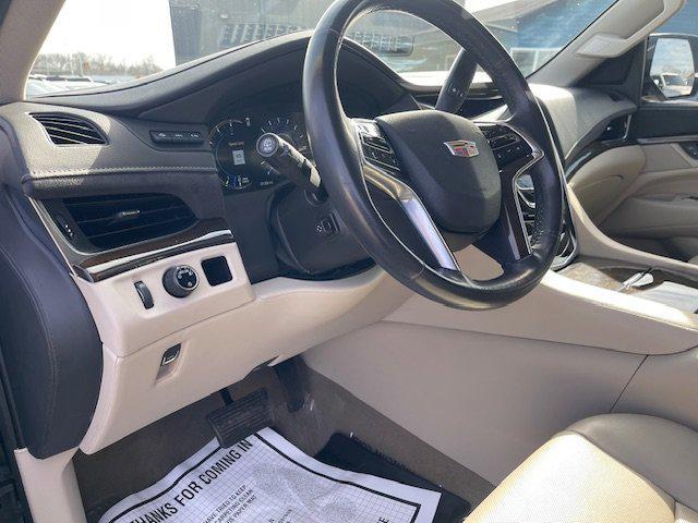 used 2020 Cadillac Escalade car, priced at $31,995