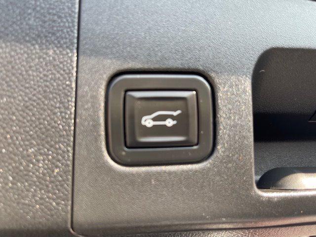 used 2020 Cadillac XT4 car, priced at $17,995