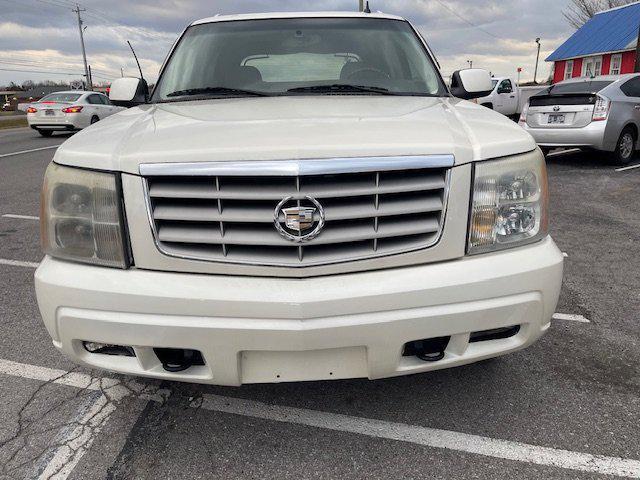 used 2006 Cadillac Escalade EXT car, priced at $9,995