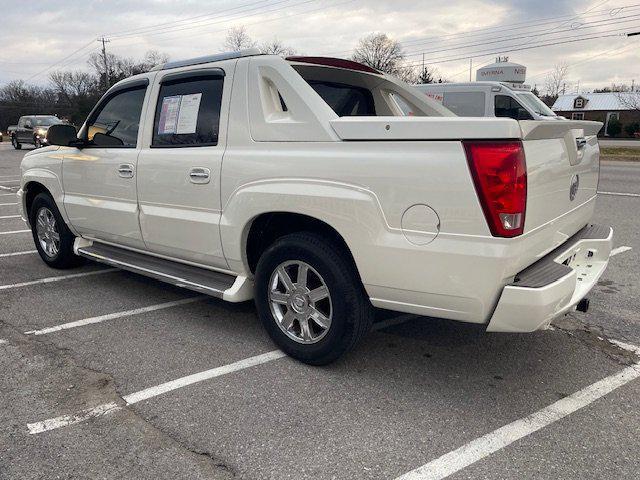 used 2006 Cadillac Escalade EXT car, priced at $9,995