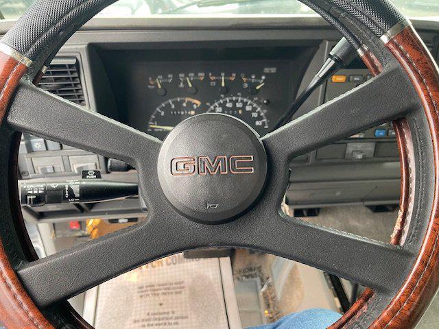 used 1994 GMC Yukon car, priced at $19,995