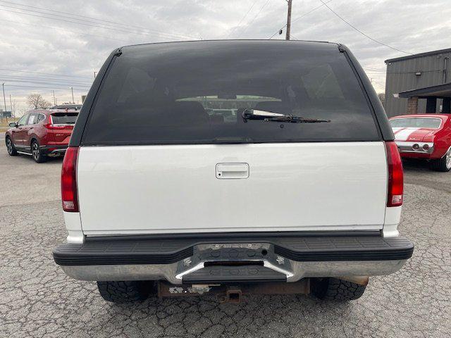 used 1994 GMC Yukon car, priced at $19,995