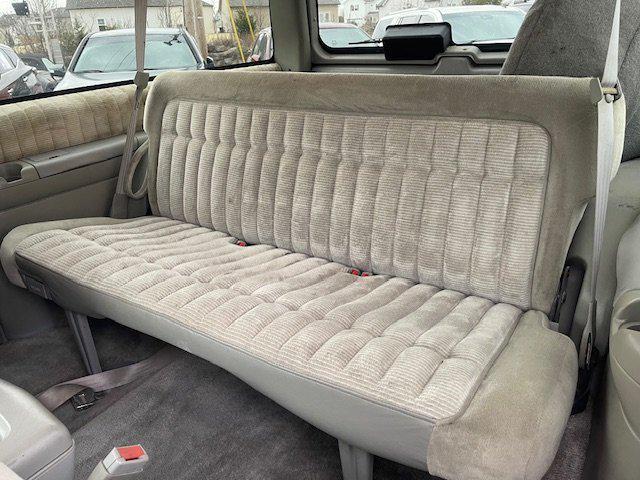 used 1994 GMC Yukon car, priced at $19,995