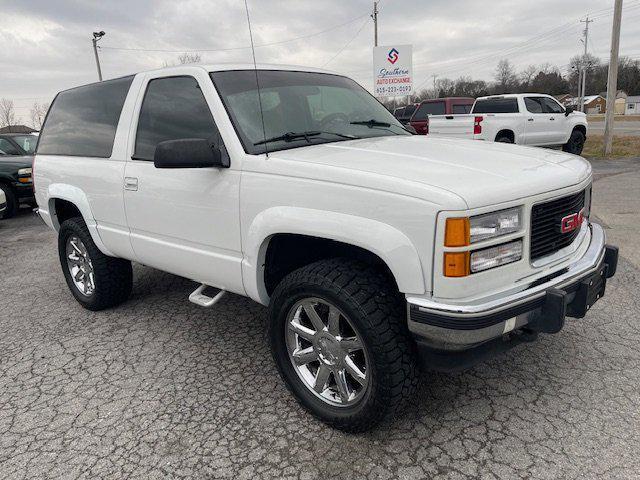 used 1994 GMC Yukon car, priced at $19,995