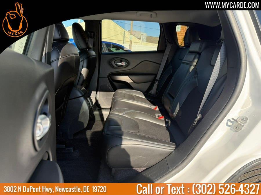 used 2019 Jeep Cherokee car, priced at $15,670