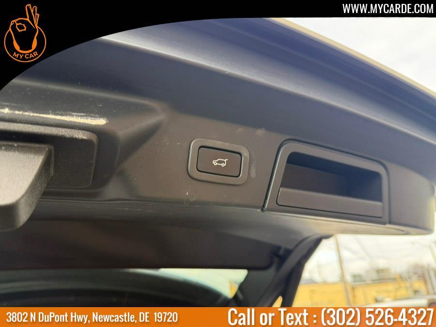 used 2021 Land Rover Range Rover Velar car, priced at $29,690