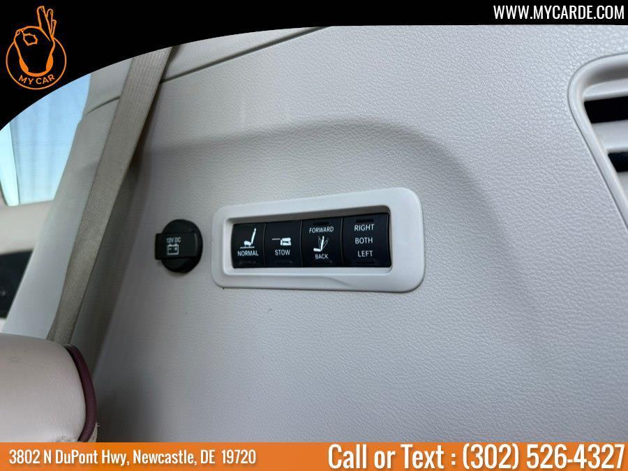 used 2020 Chrysler Pacifica car, priced at $16,746