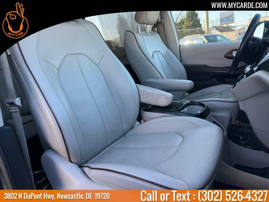 used 2020 Chrysler Pacifica car, priced at $16,746