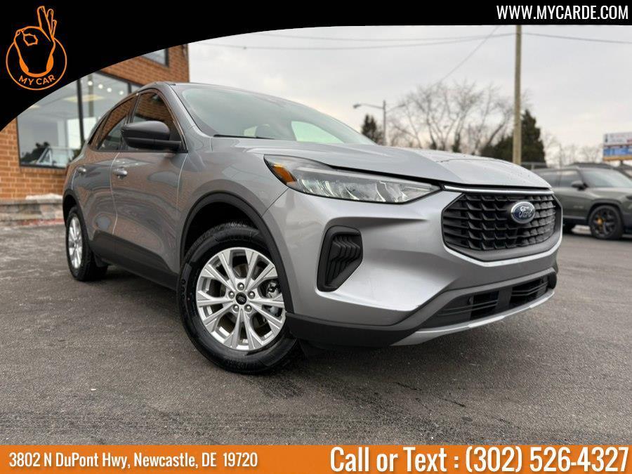 used 2024 Ford Escape car, priced at $18,152