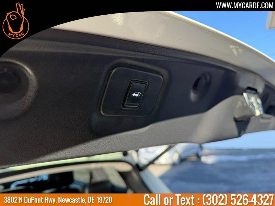 used 2020 Nissan Pathfinder car, priced at $15,896