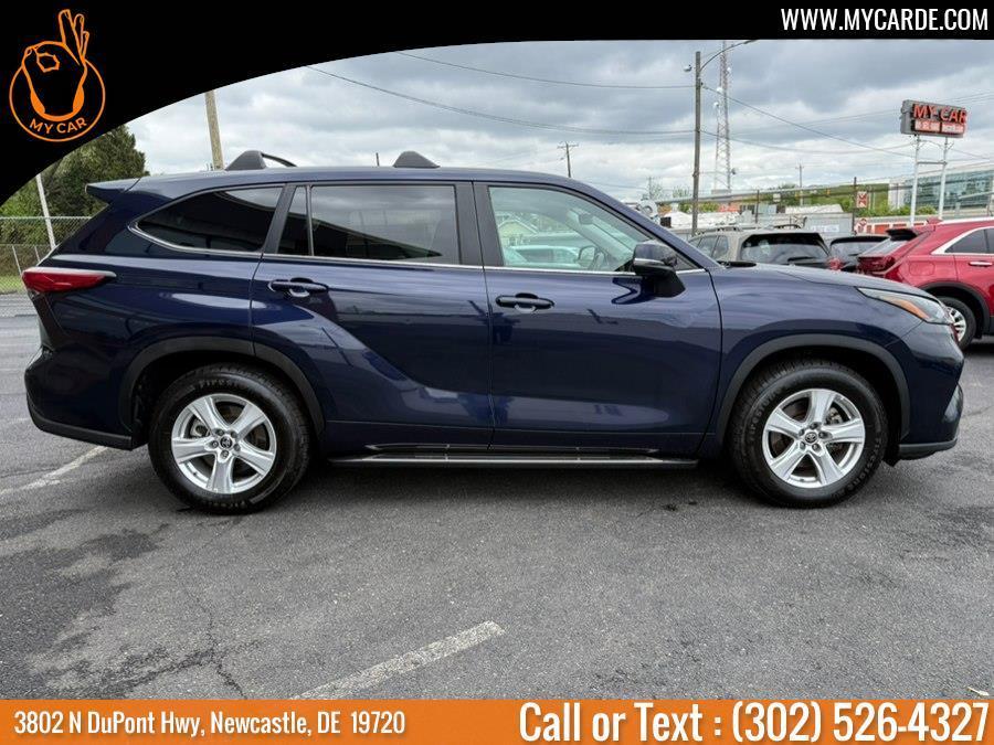used 2023 Toyota Highlander car, priced at $28,870