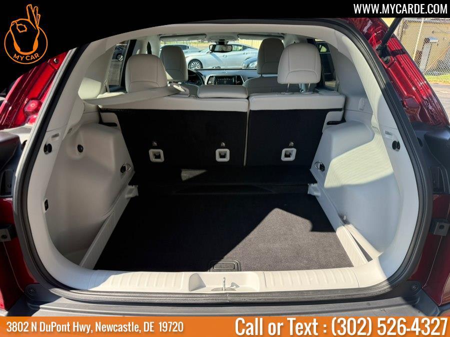 used 2019 Jeep Cherokee car, priced at $15,726