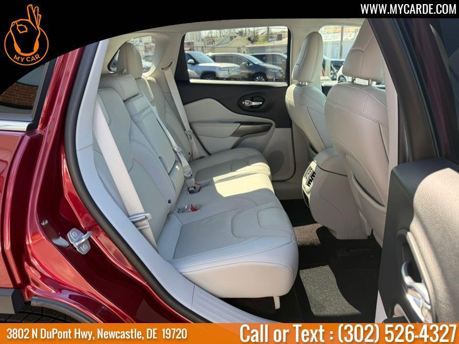 used 2019 Jeep Cherokee car, priced at $15,726