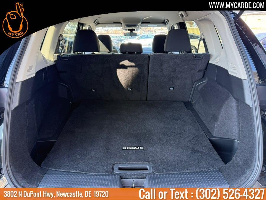 used 2023 Nissan Rogue car, priced at $18,162