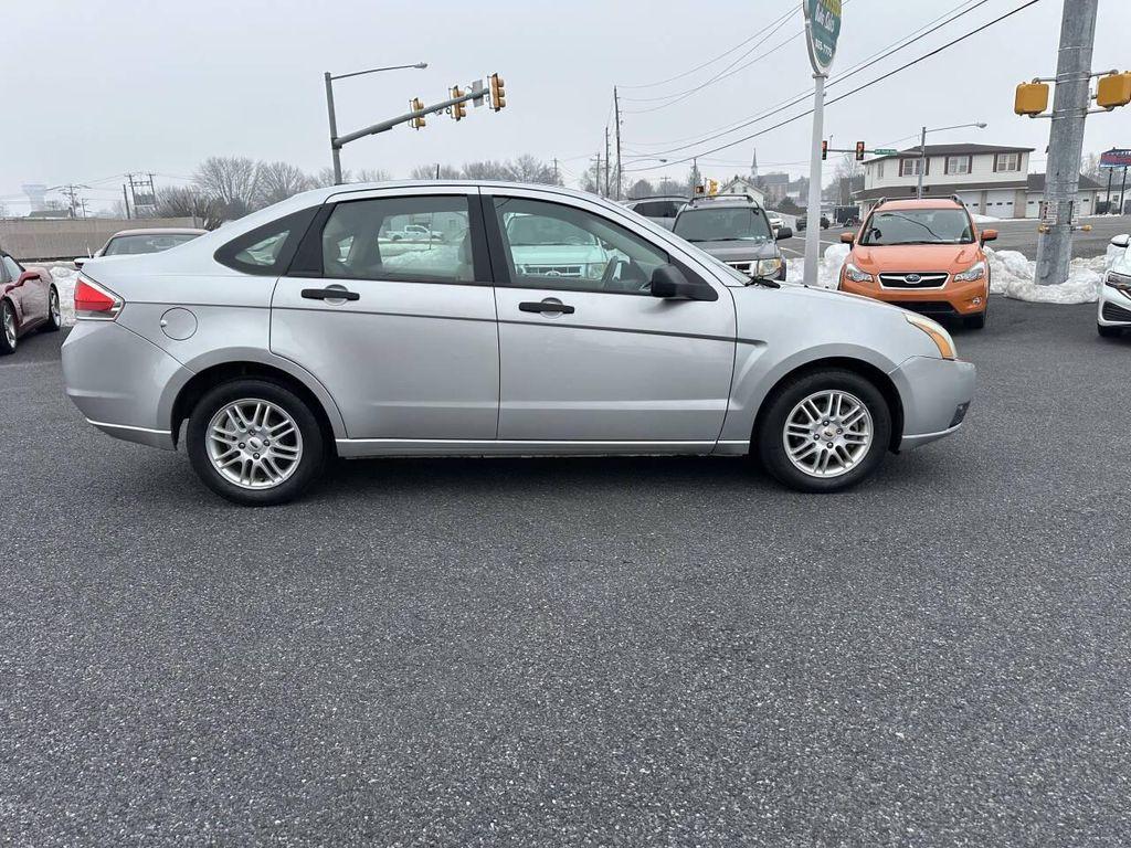 used 2009 Ford Focus car, priced at $5,900