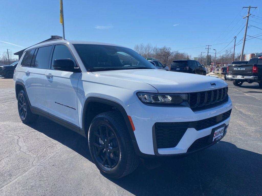 new 2026 Jeep Grand Cherokee L car, priced at $47,734