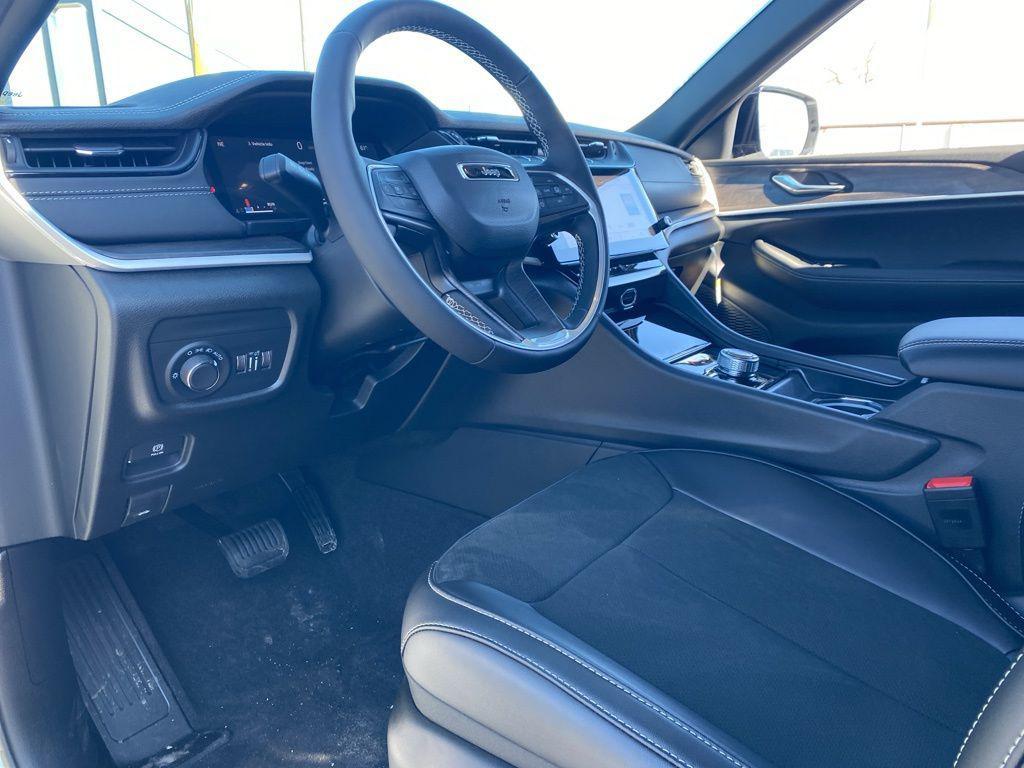 new 2026 Jeep Grand Cherokee L car, priced at $47,734