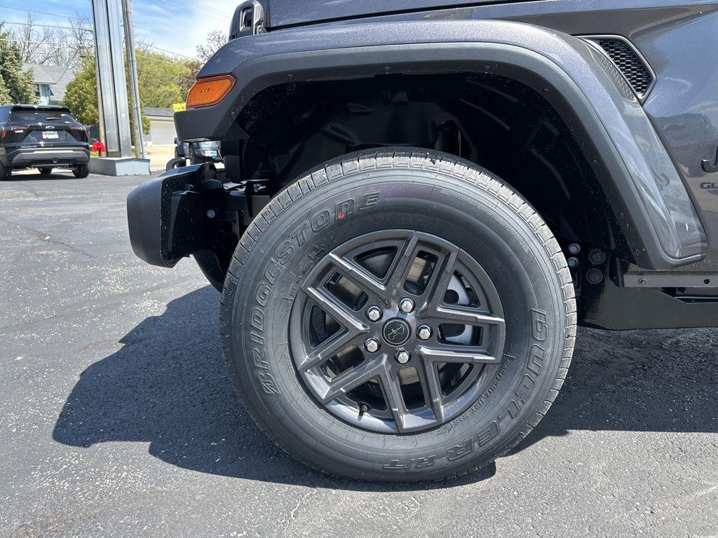 new 2026 Jeep Gladiator car, priced at $48,082