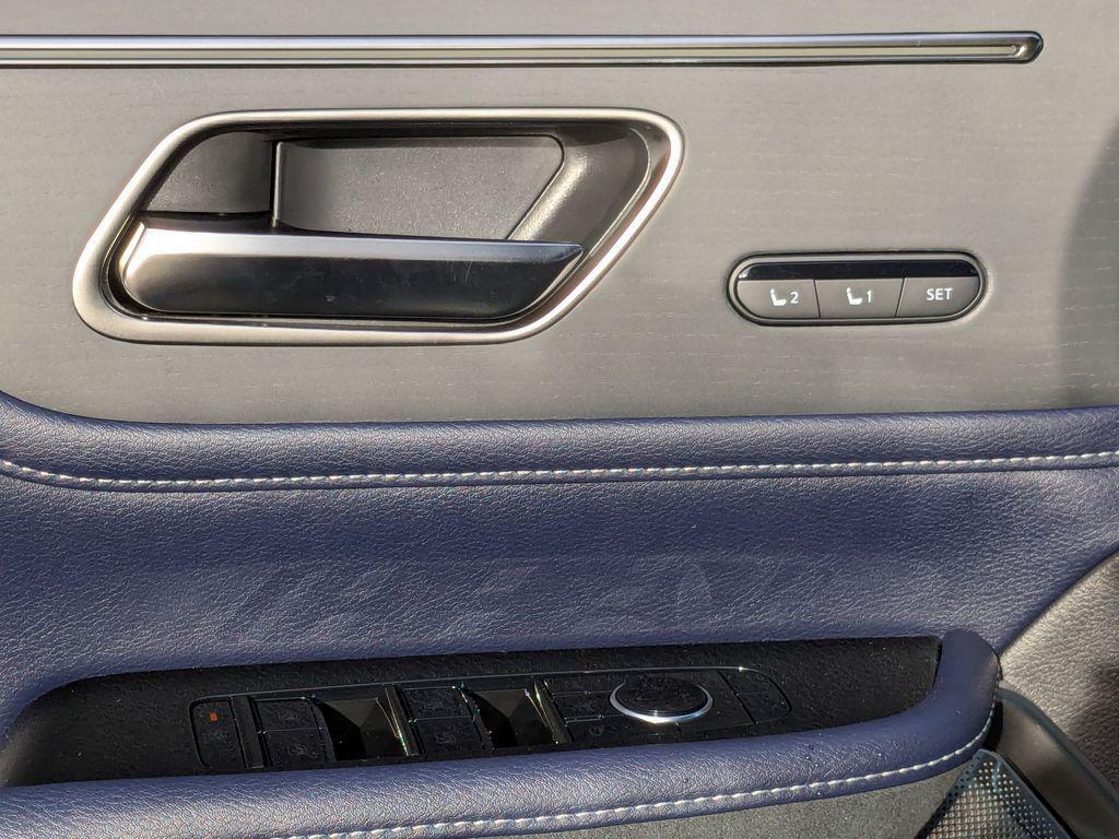 new 2026 INFINITI QX80 car, priced at $106,320