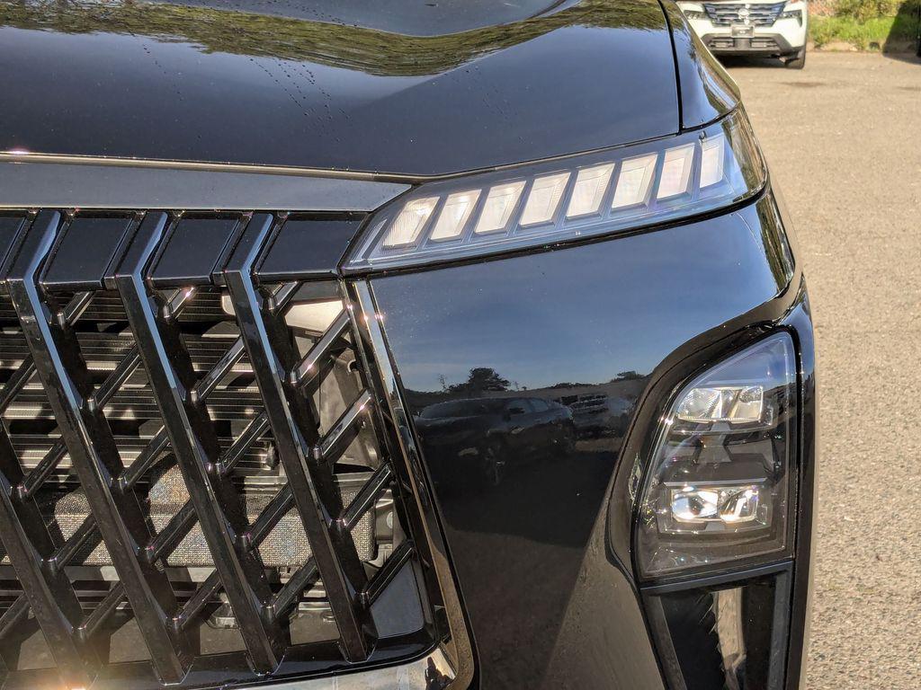 new 2026 INFINITI QX80 car, priced at $106,320