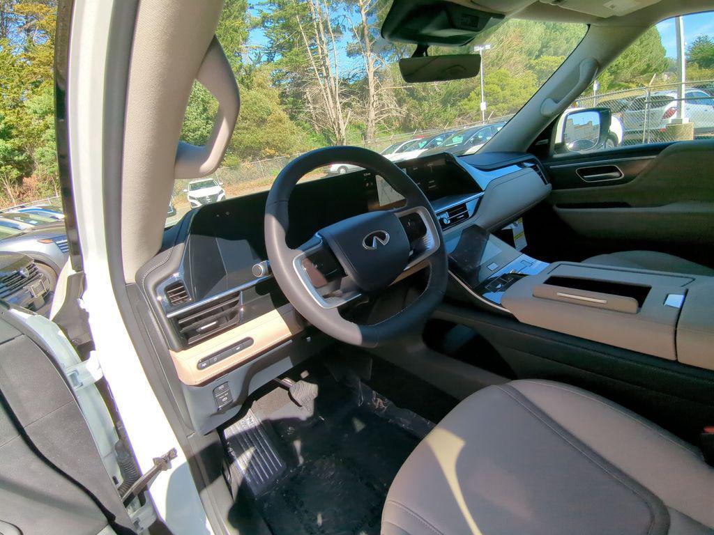 new 2025 INFINITI QX80 car, priced at $83,901