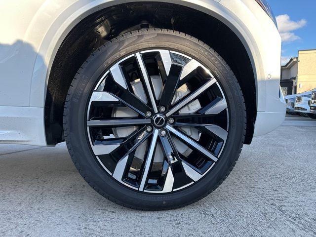 new 2026 Volvo XC90 car, priced at $71,825