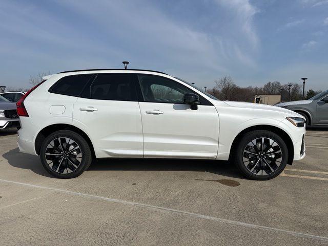 new 2026 Volvo XC60 car, priced at $58,105