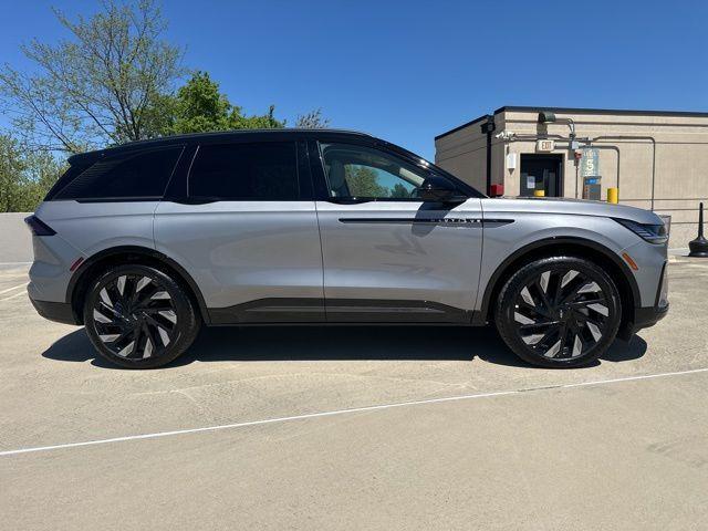 used 2025 Lincoln Nautilus car, priced at $54,990