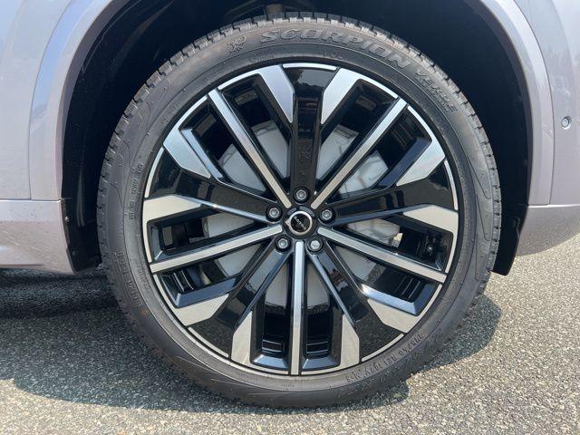 new 2026 Volvo XC90 car, priced at $71,825