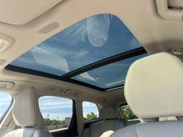 used 2023 Volvo XC60 car, priced at $33,990