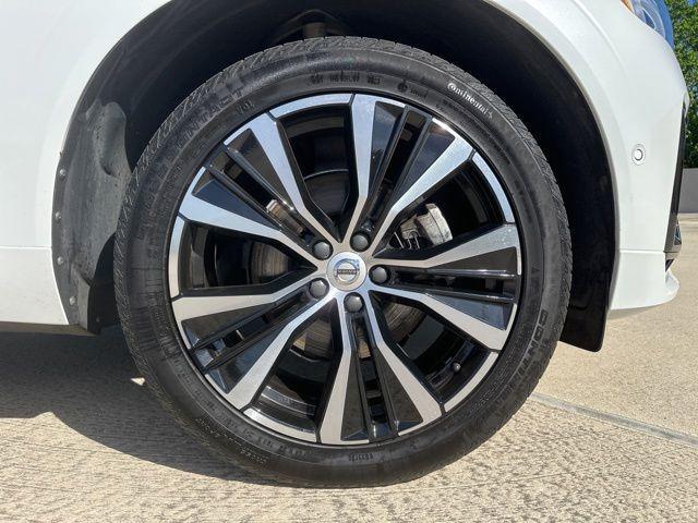 used 2023 Volvo XC60 car, priced at $33,990