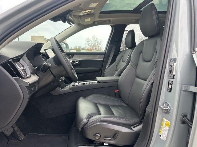 new 2026 Volvo XC90 car, priced at $75,155