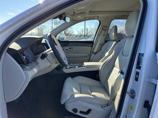 new 2026 Volvo XC90 car, priced at $75,155