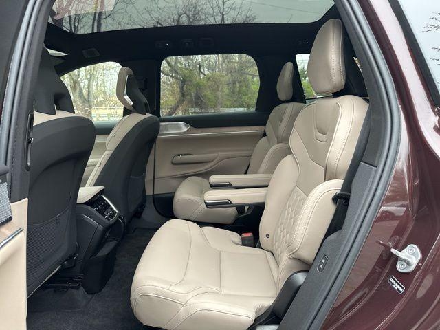 new 2025 Volvo EX90 car, priced at $95,140