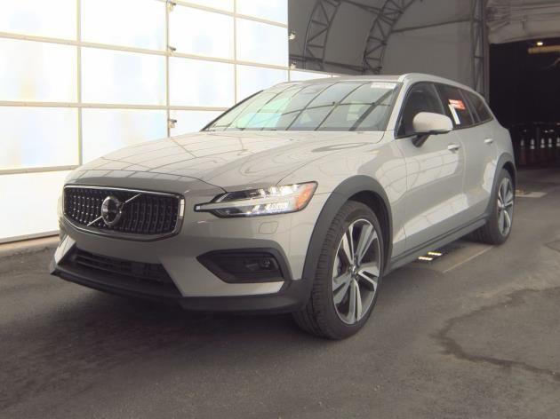 used 2025 Volvo V60 Cross Country car, priced at $37,990