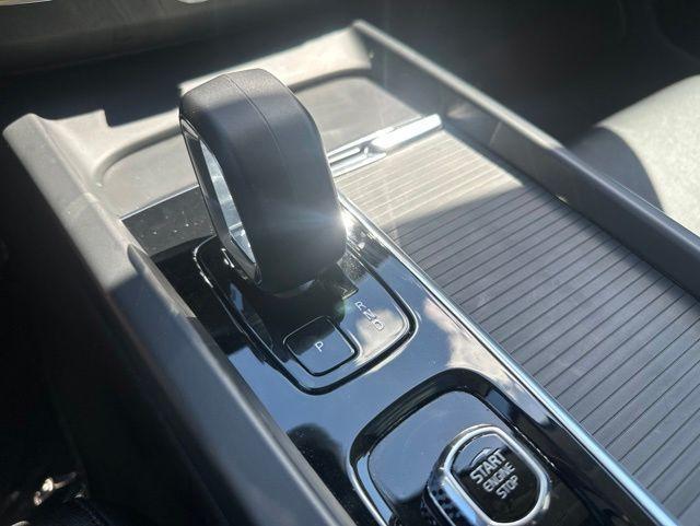 used 2023 Volvo XC60 car, priced at $28,990