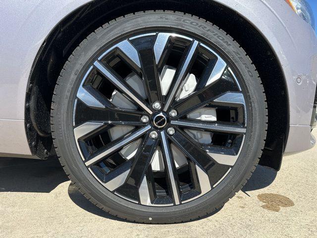 new 2026 Volvo XC60 Plug-In Hybrid car, priced at $79,367