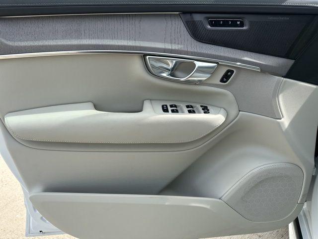 new 2026 Volvo XC90 car, priced at $75,155