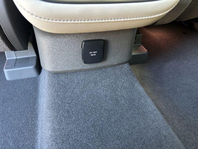 used 2025 Lincoln Nautilus car, priced at $54,990