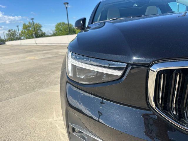 used 2023 Volvo XC40 car, priced at $31,990