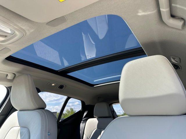 used 2023 Volvo XC40 car, priced at $31,990