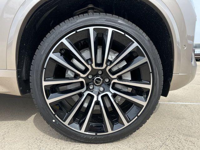 new 2026 Volvo XC90 car, priced at $74,125